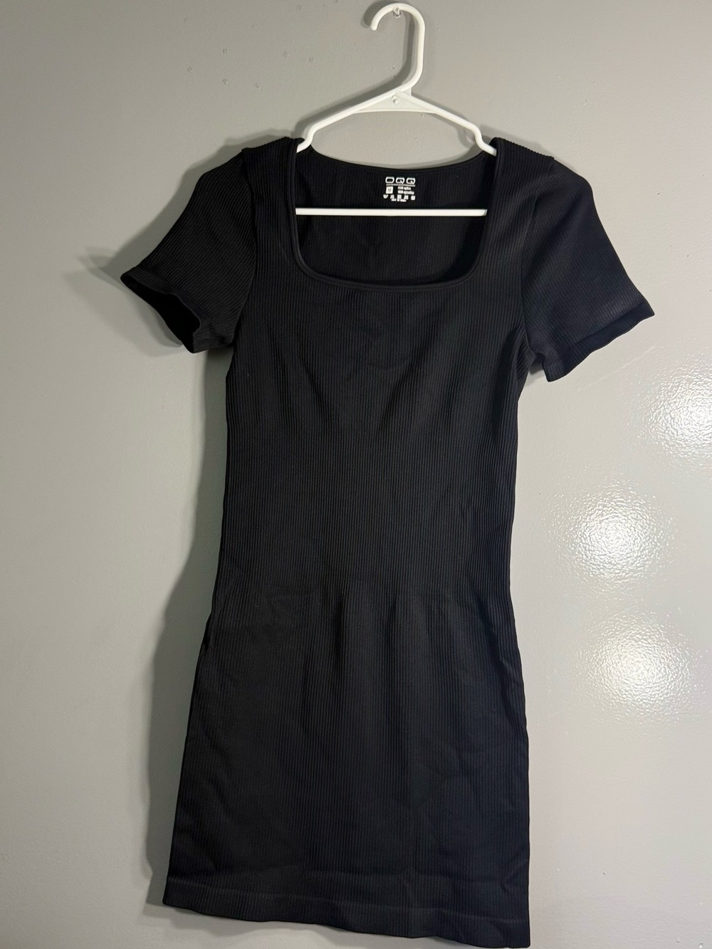 Women’s Black Ribbed Square-Neck Tunic